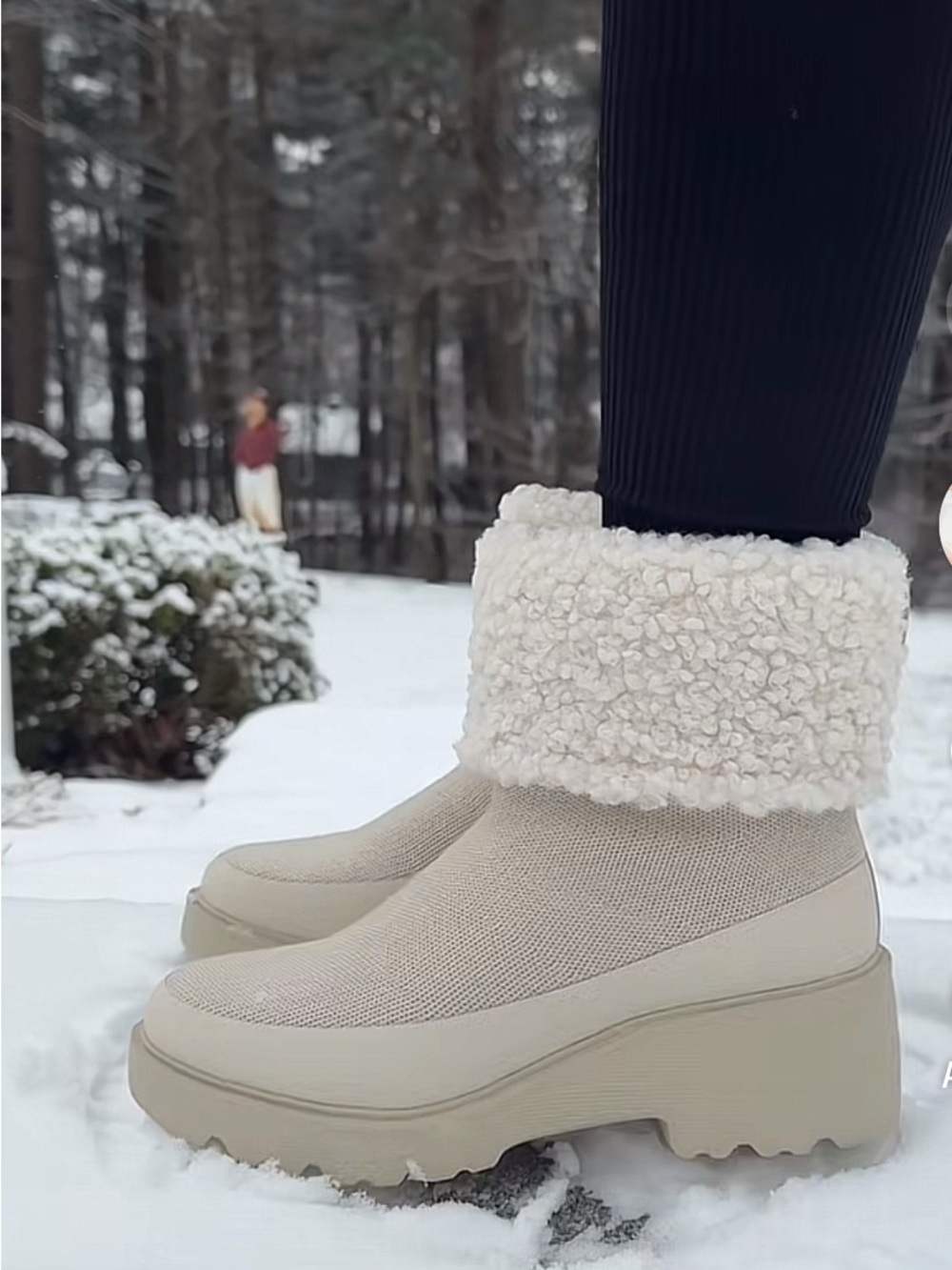 Vivaia Elaine Faux Fur‎ Chunky Boots Wool Water Repellent size 7 Cream Beige